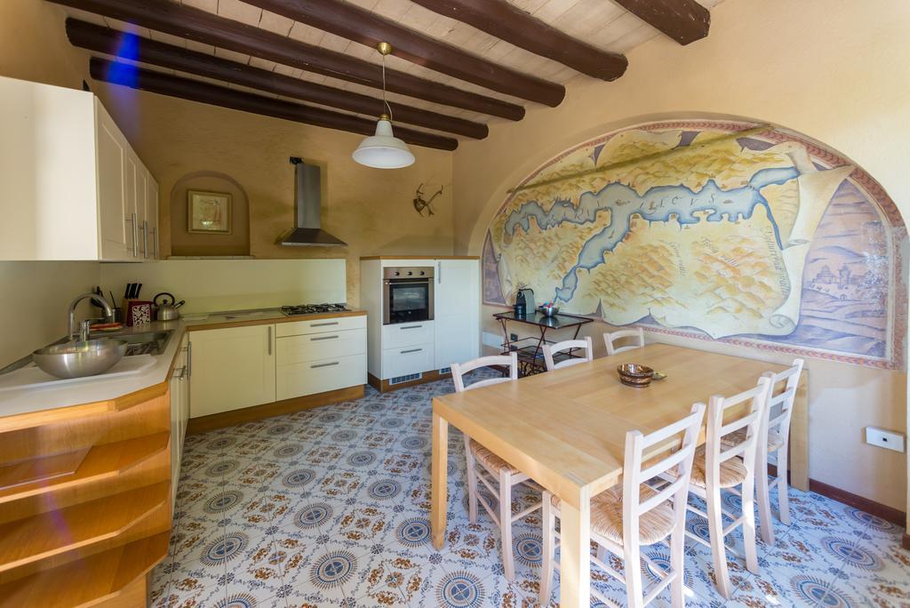 Villa La Rossa Fiumelatte Extérieur photo